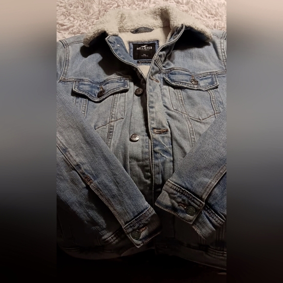 Hollister Jacket - Picture 1 of 3